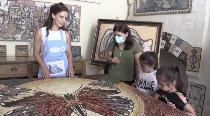 Mozaik sanatçısı, Gaziantep'in yöresel lezzetlerini işledi