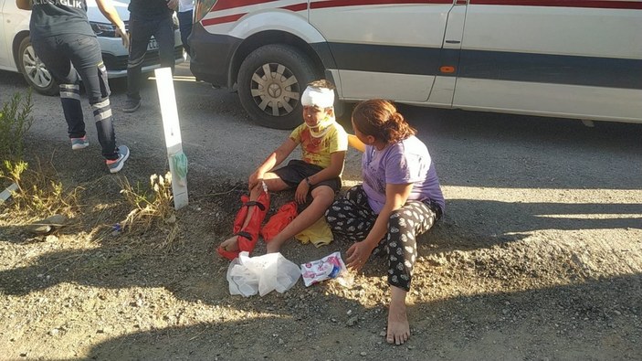 İzmir'de türbe dönüşü kaza meydana geldi
