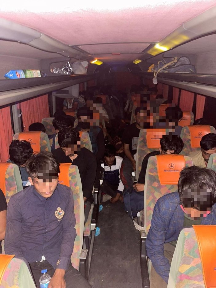 Kocaeli'de 68 kaçak göçmen yakalandı