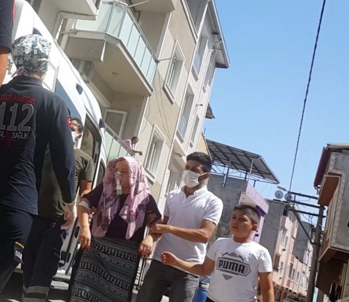 d Bursa’da eşini öldürüp, intihar etti