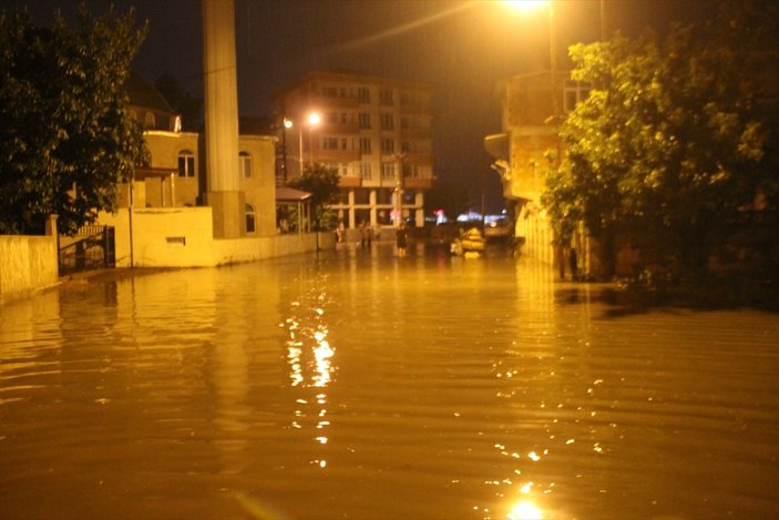 Samsun'da sağanak etkili oldu