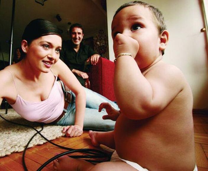 Anne ve babalarını yakından tanıyoruz! İşte ünlü isimlerin çocukları ve son halleri..