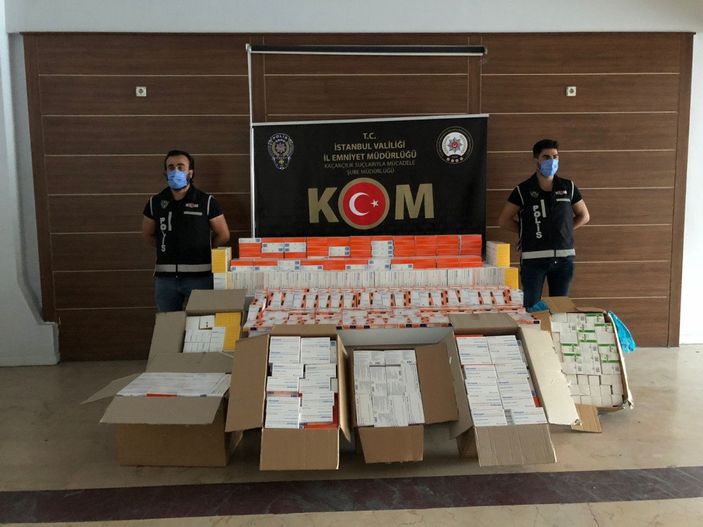 i İstanbul’da 6 buçuk milyon değerinde kaçak eşya ele geçirildi