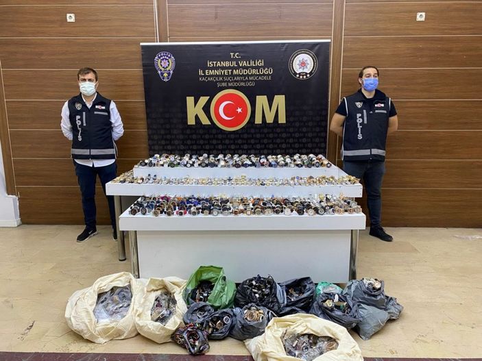 d İstanbul’da 6 buçuk milyon değerinde kaçak eşya ele geçirildi