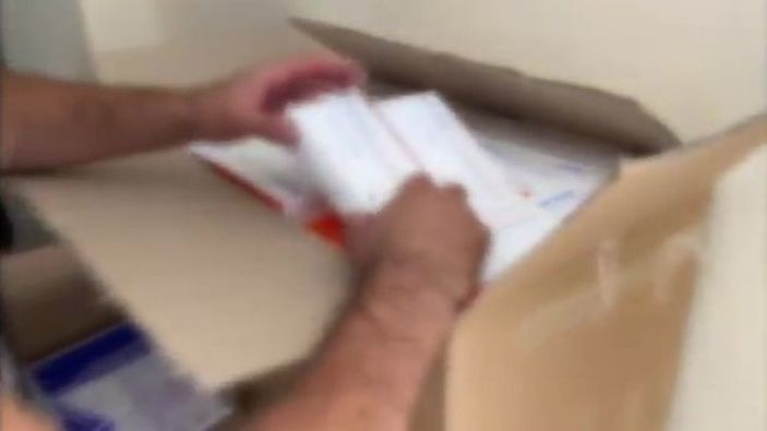 d İstanbul’da 6 buçuk milyon değerinde kaçak eşya ele geçirildi