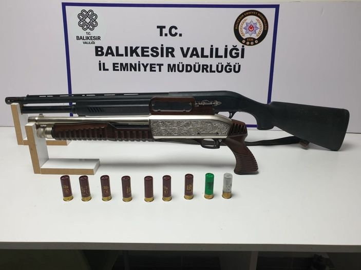 Balıkesir'de polis ve jandarmadan 61 şahsa gözaltı