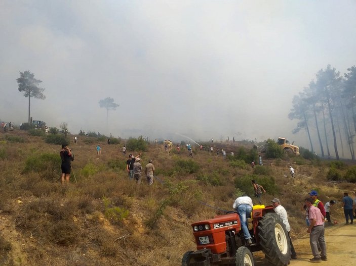 Muğla'da çiftçiler yangın söndürmeye koştu