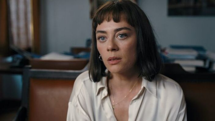 Bergen filmi yılan hikayesine döndü: Serenay Sarıkaya'dan sonra Demet Evgar..