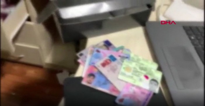 Fatih’te sahte pasaport ve kimlik imalathanesine operasyon