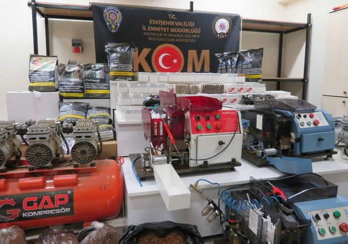 İ Eskişehir'de ev, sigara imalathanesine dönüştürüldü