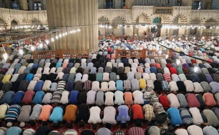 Cuma namazı saat kaçta kılınacak? 13 Ağustos 2021 il il cuma namazı saatleri
