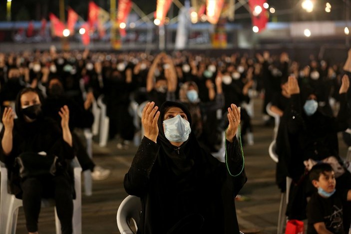 İran'da muharrem etkinlikleri düzenleniyor