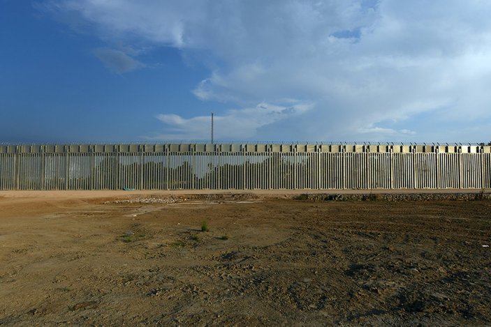 Yunanistan'dan Türkiye sınırına çelik duvar