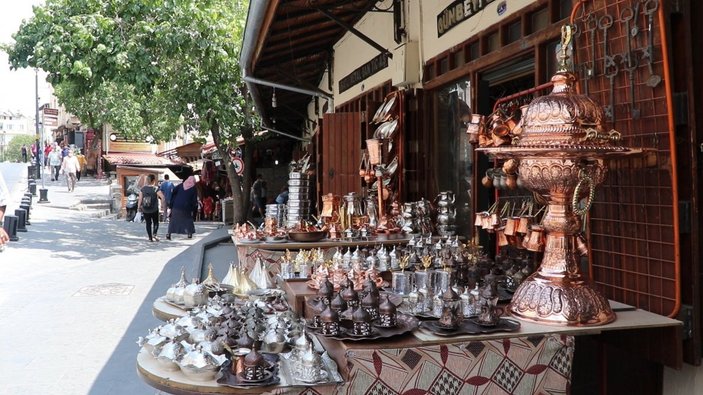 Gaziantep'te yarım asırdan fazla kullanılan bakıra ilgi sürüyor
