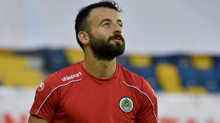 Trabzonspor ön libero için Siopis'i istiyor