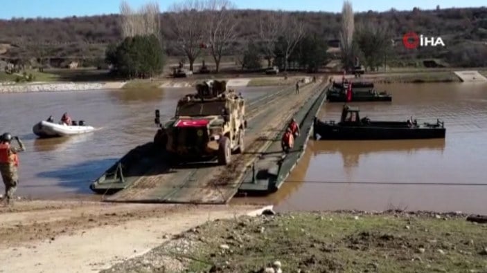 MSB, sel bölgesine 2 yatay kaydırmalı köprü tankı ile 3 sabit köprü aracı gönderdi