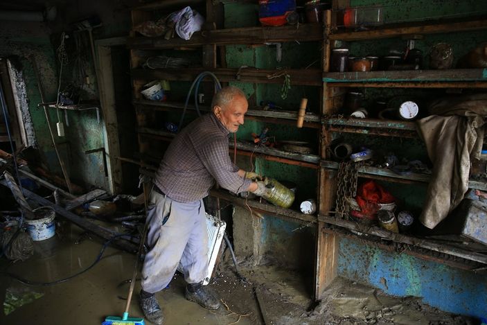 a Bartın’da selzede, eşi ile helalleştiği anları gözyaşları içinde anlattı