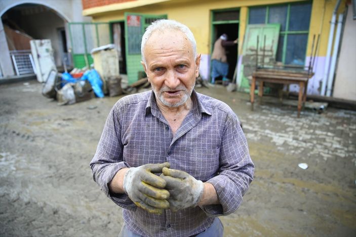 a Bartın’da selzede, eşi ile helalleştiği anları gözyaşları içinde anlattı
