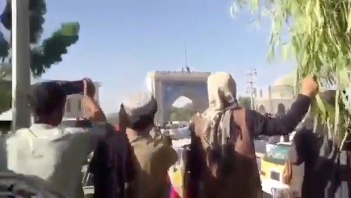 Afganistan İçişleri Bakanlığı: Taliban başkent Kabil'e girdi
