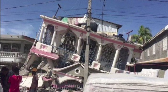 Haiti'deki depremde yaşamını yitirenlerin sayısı 700'ü geçti