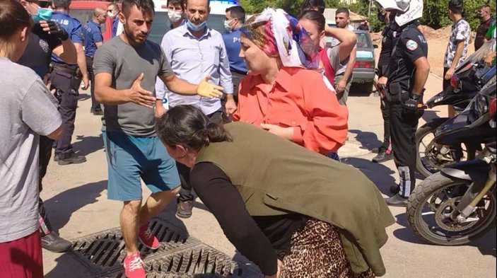 Antalya’da husumetli aileler birbirine girdi