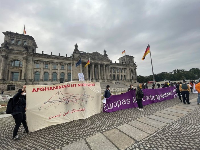 Almanya'da, Afganistan gösterisi: Yerimiz var