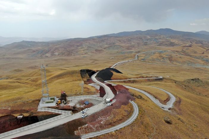 i İran sınırında güvenlik tedbirleri üst seviyeye çıkarıldı