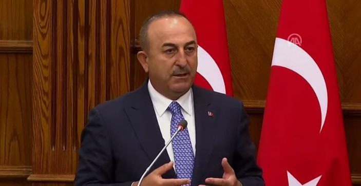 Mevlüt Çavuşoğlu: Suriyeli göçmenlerin dönmesi için çaba sarf etmeliyiz