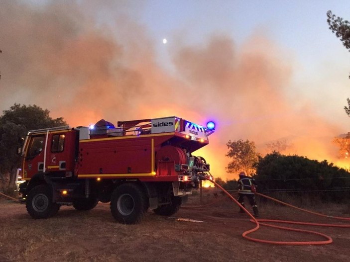Fransa'da orman yangınlarına müdahale sürüyor