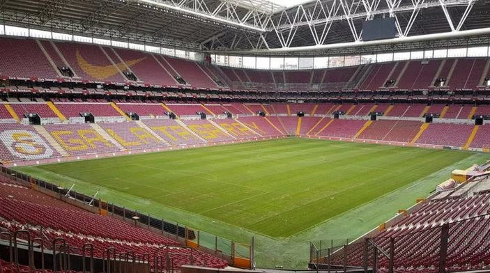 Galatasaray'da stadyumun zemini Hatayspor maçına yetişmiyor