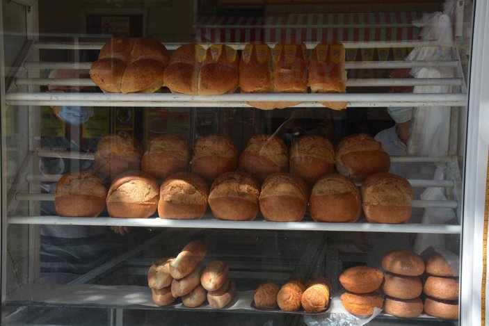 Afet bölgesi ilan edilen Sinop'ta ekmeğe yapılan zamma tepki