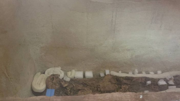 i İznik’te bin 800 yıllık mumyalar ilk defa görüntülendi