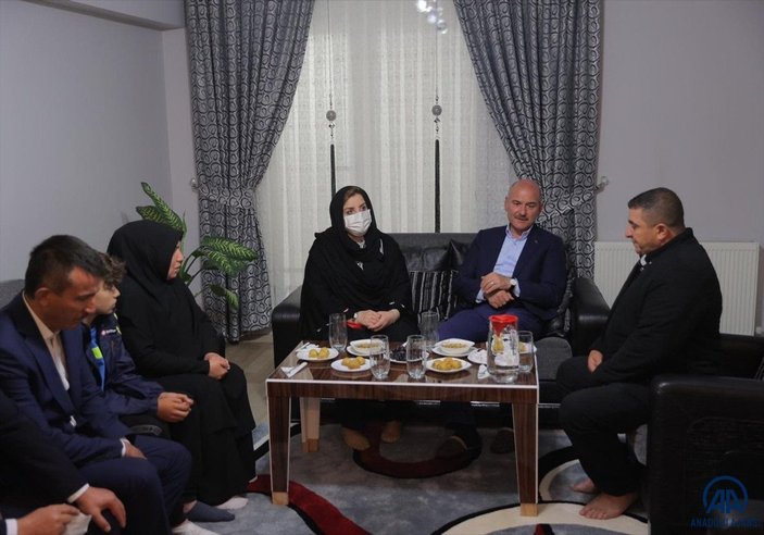 Emirhan Yalçın ve Ali Yasin Ülger'in ailelerini ziyaret etti