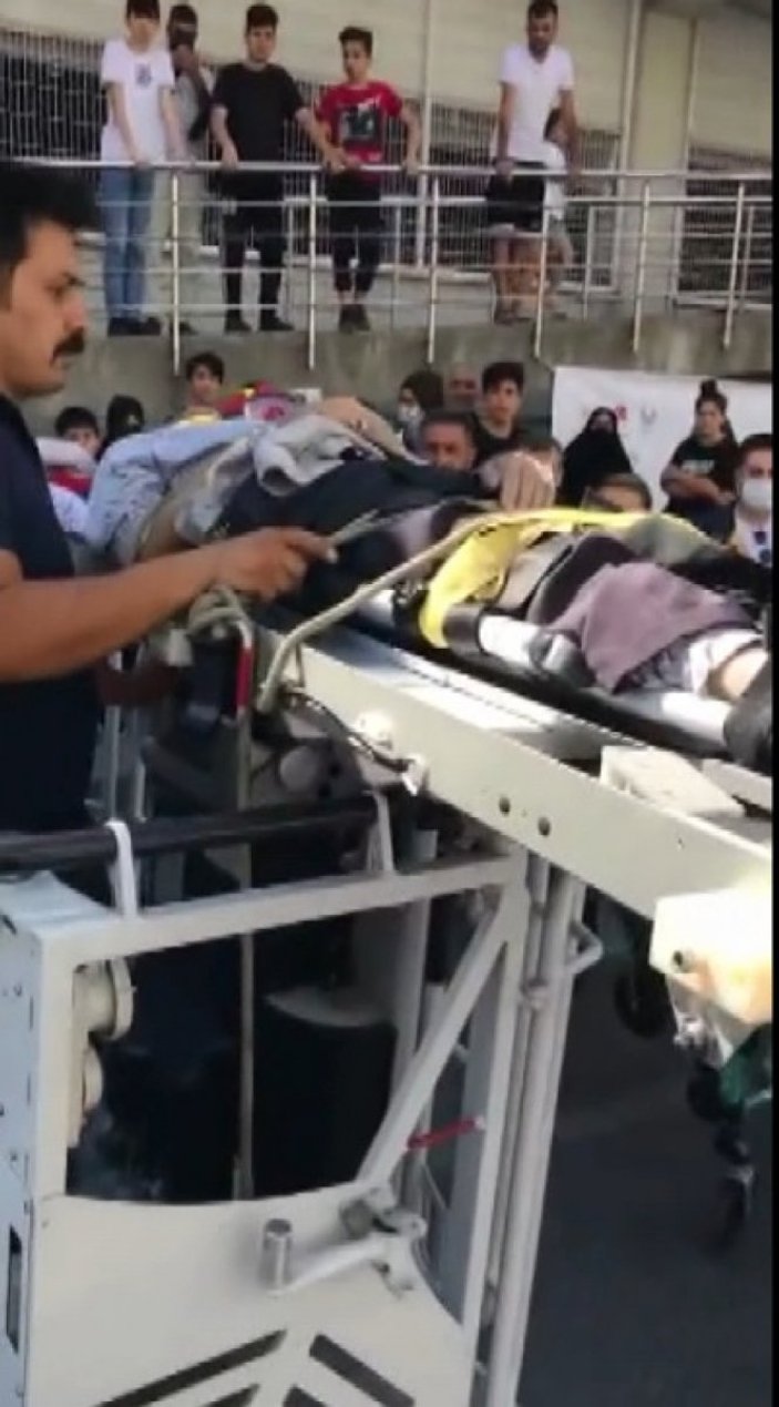Sultangazi'de 91 yaşındaki adam çatıdan düştü