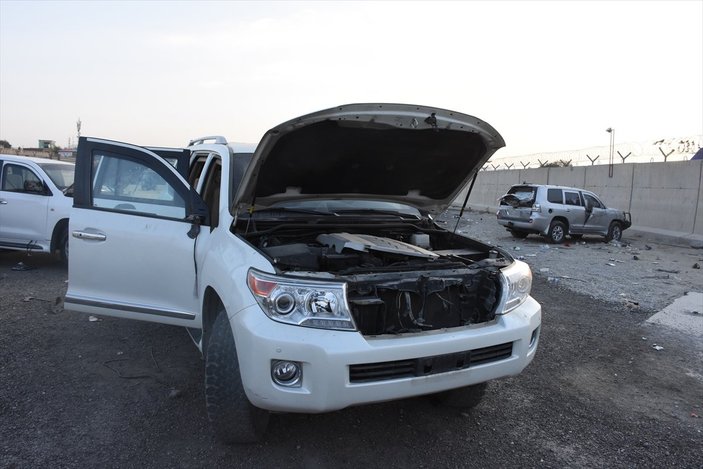 Kabil'de tahliye izdihamı, araçları hurdaya çevirdi