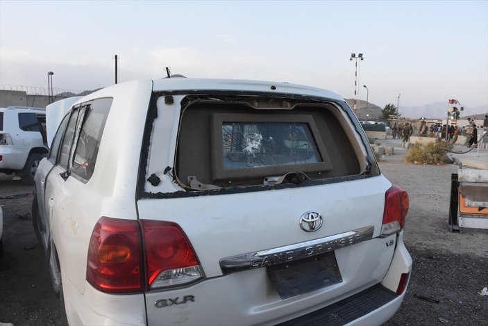 Kabil'de tahliye izdihamı, araçları hurdaya çevirdi