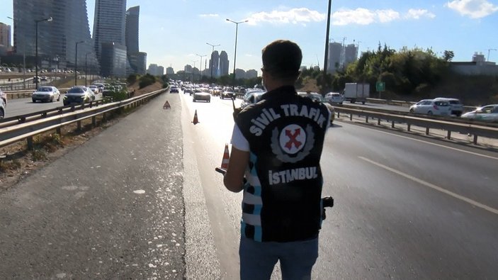 İstanbul'da çakar ve siren denetimleri: 1461 araç sürücüsüne ceza kesildi
