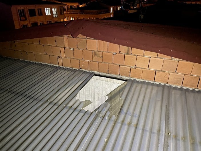 Esenyurt'ta sosyal medya için video çekerken çatıdan düştü