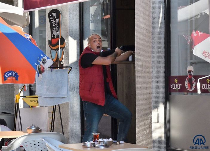 Çorum'da silahlı bir kişi 4 kişiyi rehin aldı