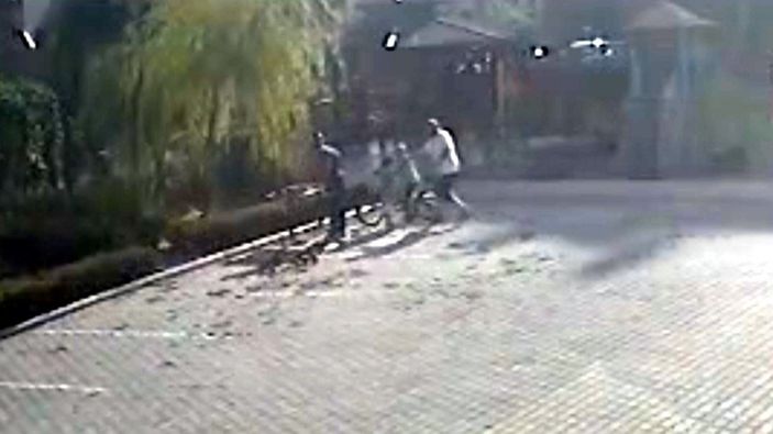 Kahramanmaraş’ta salçaya taş attılar diye çocukları dövdü