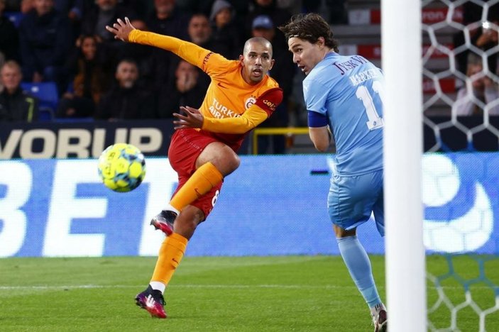 Galatasaray yönetimi, Feghouli'ye yeni sözleşme teklif etti
