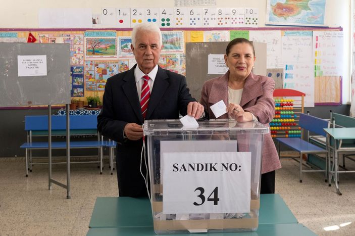 KKTC’nin eski Cumhurbaşkanı Eroğlu yoğun bakıma alındı