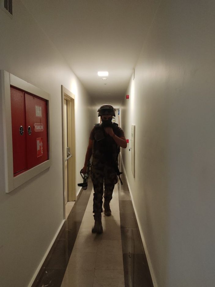 i İstanbul'da 'siber suçlar' operasyonu: Çok sayıda gözaltı