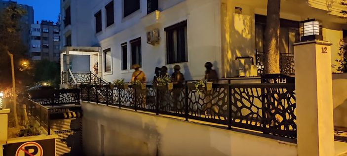 i İstanbul'da 'siber suçlar' operasyonu: Çok sayıda gözaltı