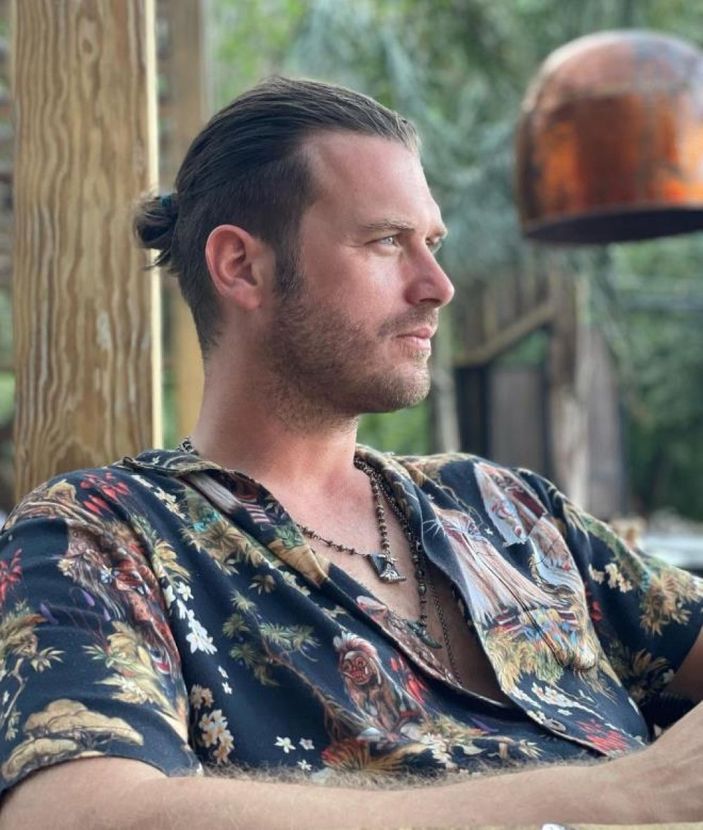 Kıvanç Tatlıtuğ'dan sürpriz film projesi! Bambaşka bir rolle dönüyor: Avukat Yusuf...