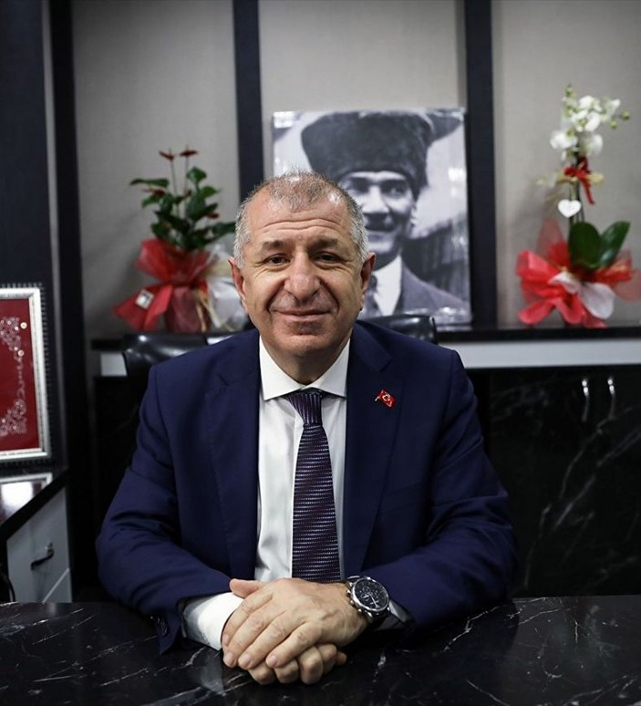 Ümit Özdağ kendi partisini kurdu! İşte adı ve logosu...