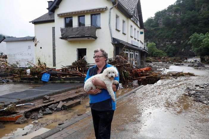 Almanya'da sel felaketi sonrası yaralar sarılamadı