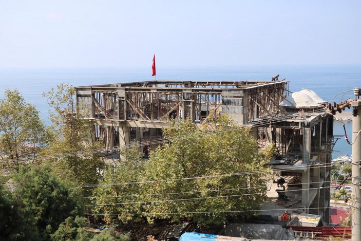 Zonguldak’ta cami inşaatına asılan hilafet bayrağına soruşturma