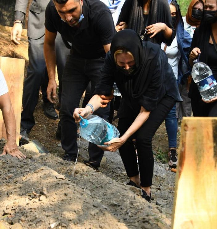 Emine Ün'den Alişan'a duygu dolu mesaj: Ah nasıl bir acı..