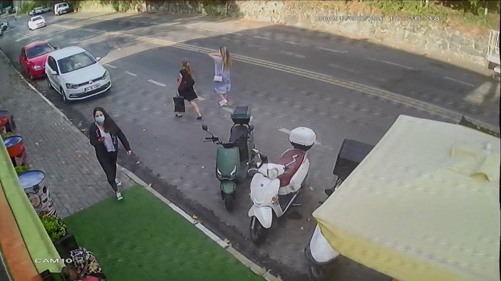 Sarıyer’de otomobille çarpışan motosiklet sürücüsü, yolda sürüklendi